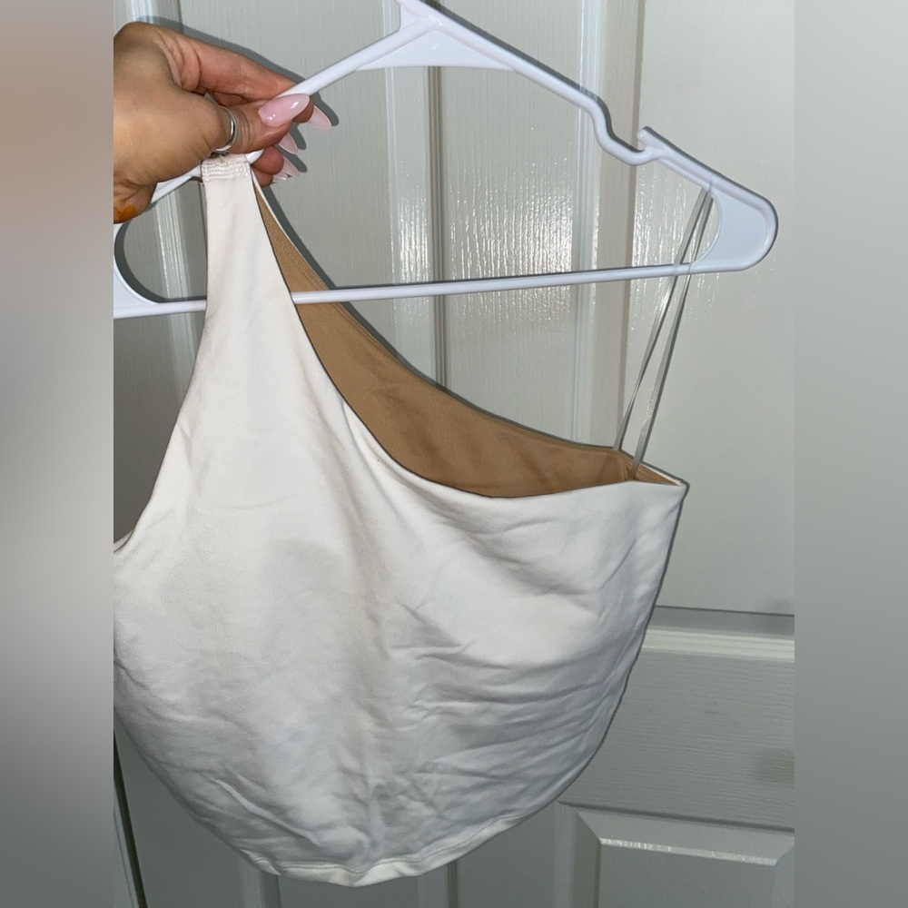 One shoulder top